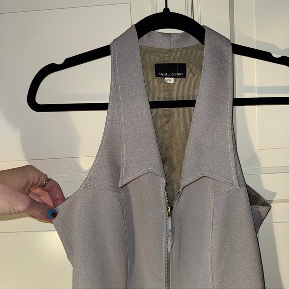 Vintage Angi Venni silver zip front collared vest - size 8 - made in Can - Picture 3 of 11